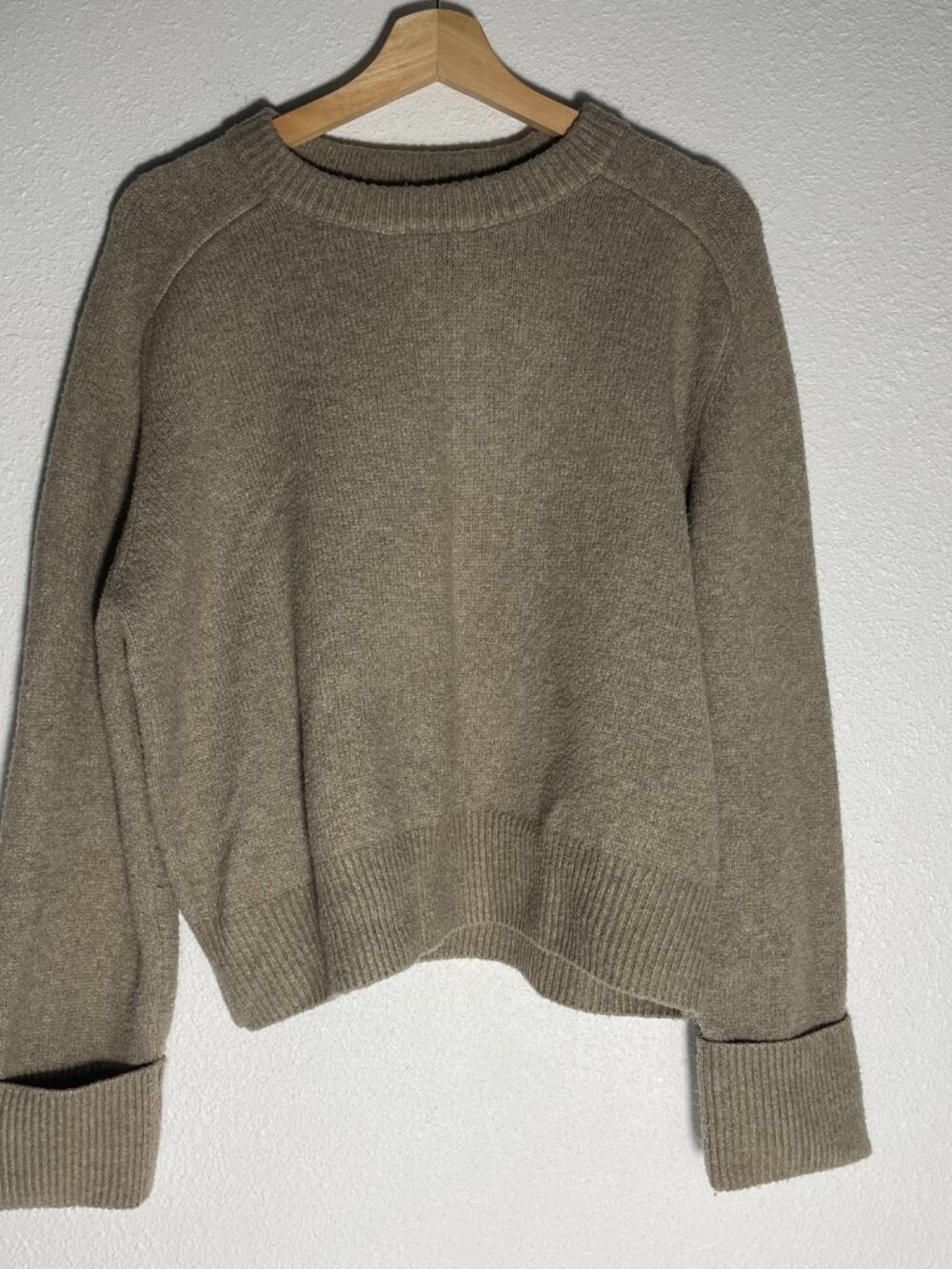 Abercrombie & Fitch Women's The A&F Madeline Crew Sweater Light Brown Size M